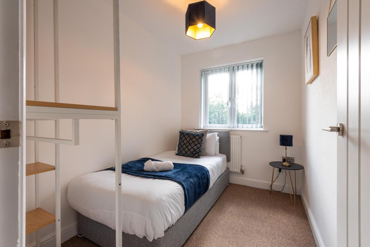 Parking - Spacious - Smart Tv - Self Checkin - Garden - King Derby Esterno foto